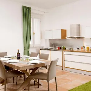 https://colosseo-comfort-stay-in-rome.it-romehotels.com