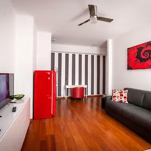 Apartment Bright House In, Milan